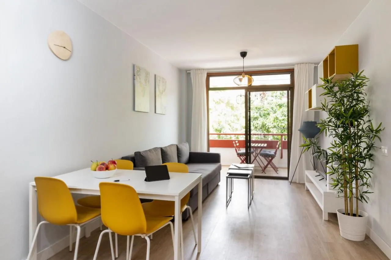 ארונה Homeforguest New Modern Apartment With Pool