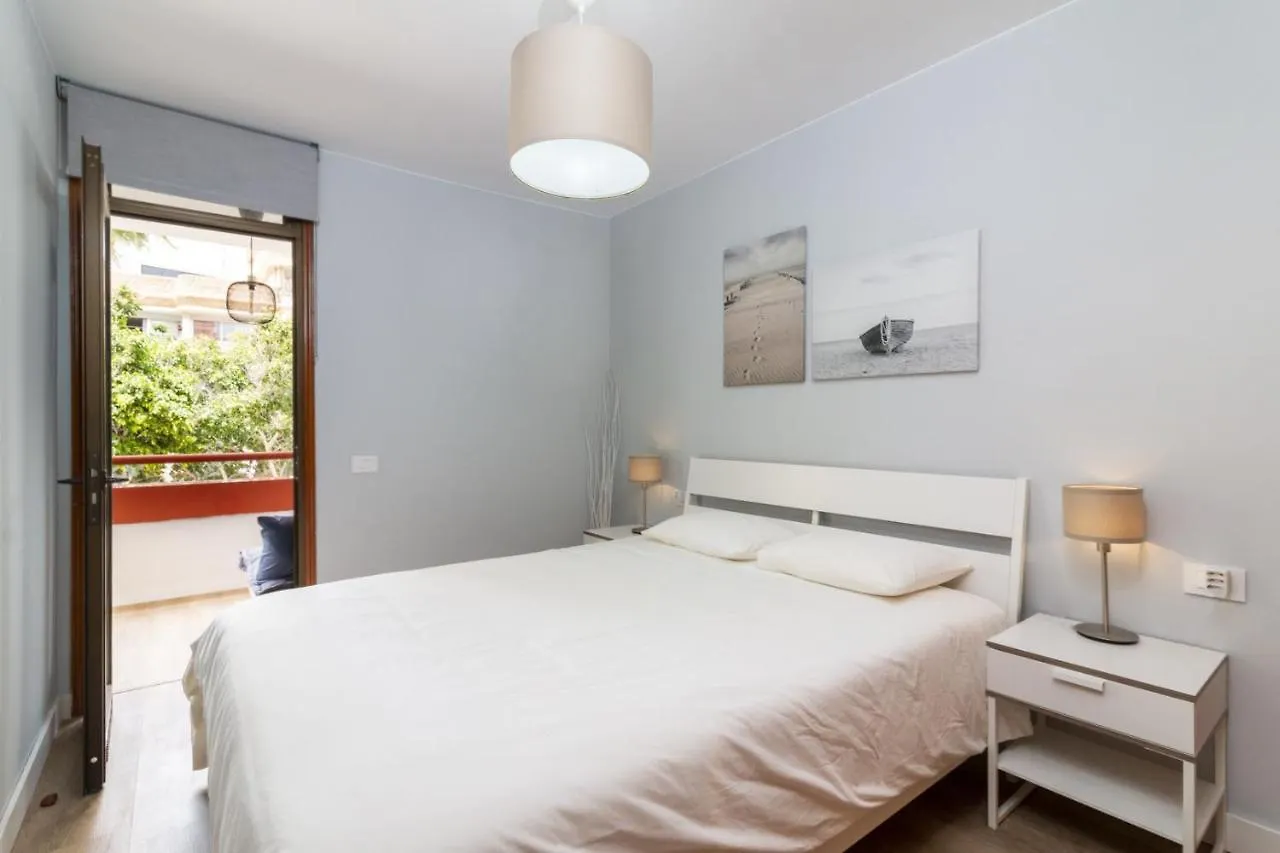 ארונה Homeforguest New Modern Apartment With Pool