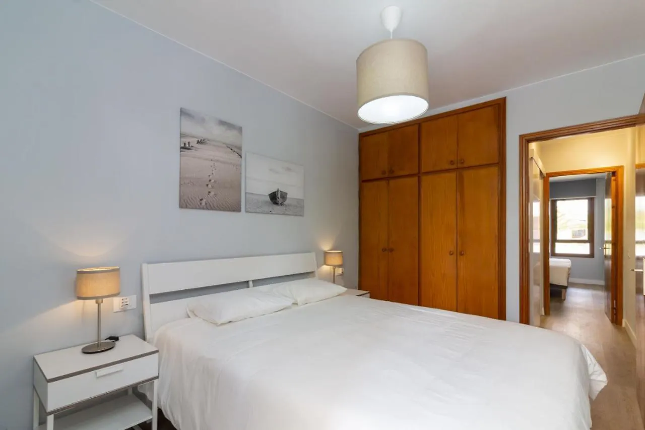 ארונה Homeforguest New Modern Apartment With Pool 0*,  ספרד